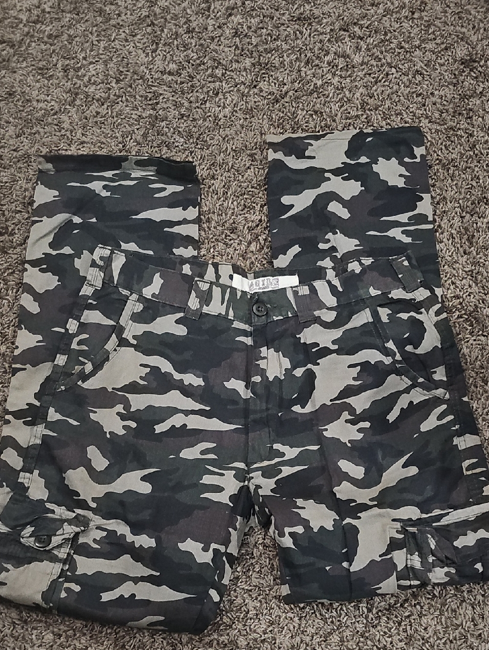 Men's Camo Cargo Pants - Gray/Black Camouflage